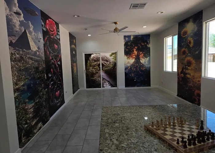 Gallery On 59th Not A Homestay *